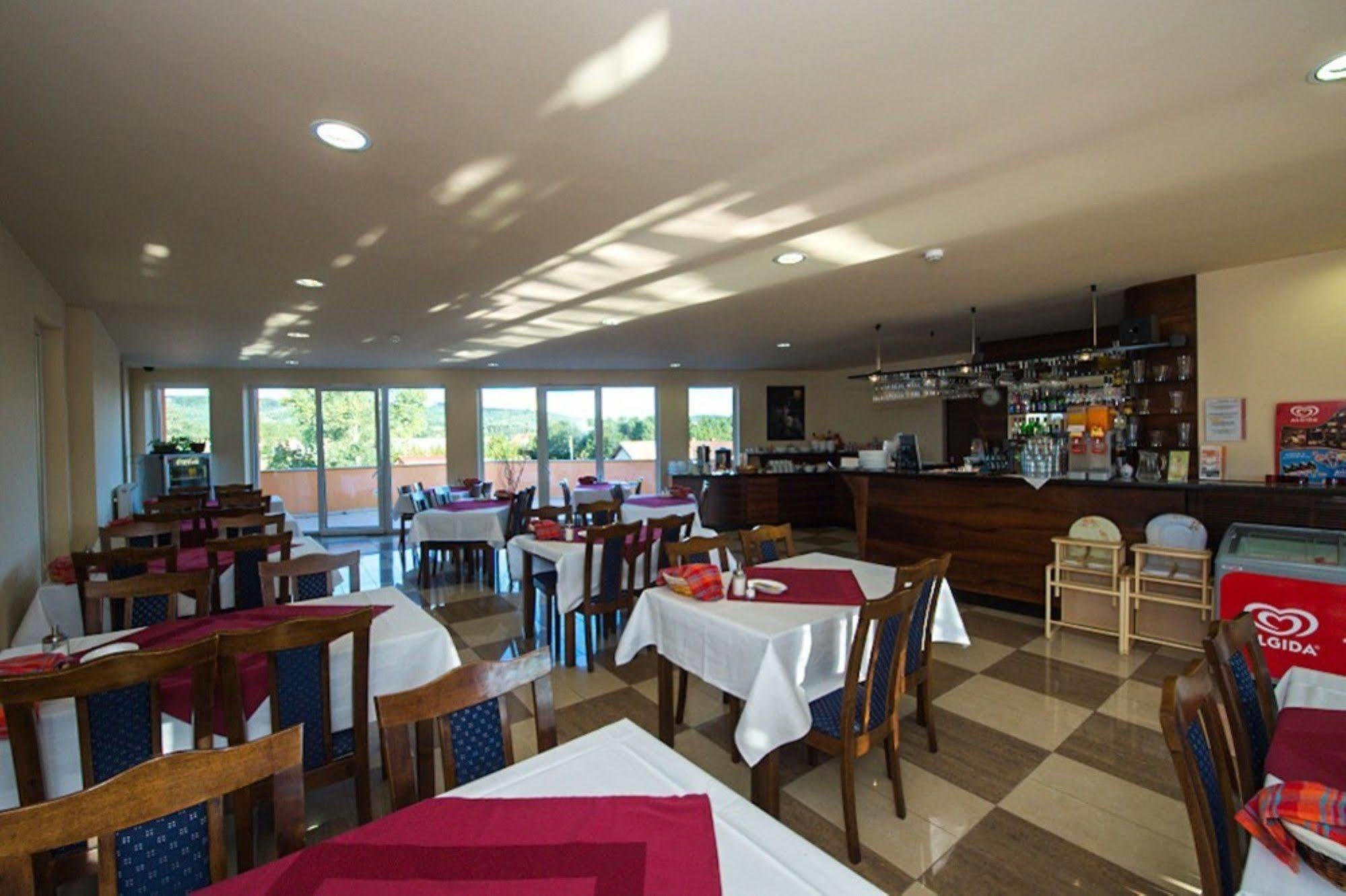 Kehida Family Resort Kehidakustany Ngoại thất bức ảnh